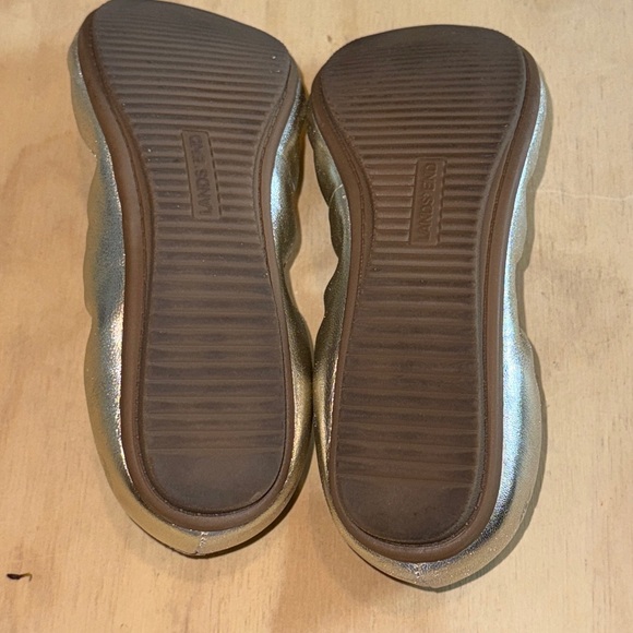 LANDS END Comfort Slip On Metallic Gold Leather Ballet Flats Cushioned Size 10 - Picture 6 of 7